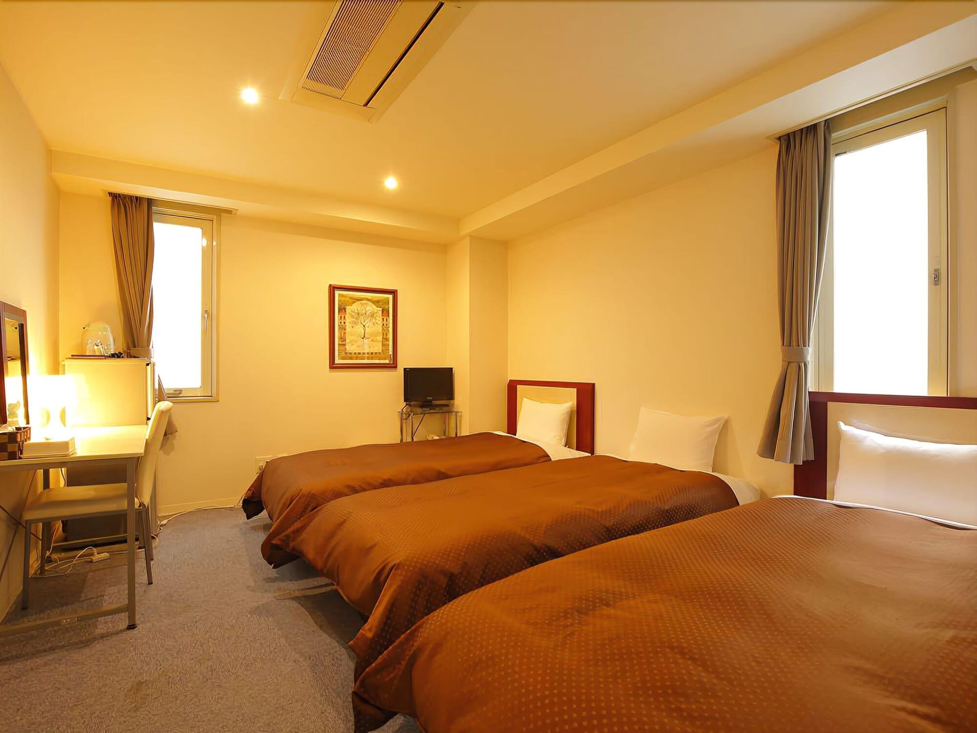 Grampus Namba Hotel 3*